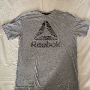 Reebok T-shirt size medium